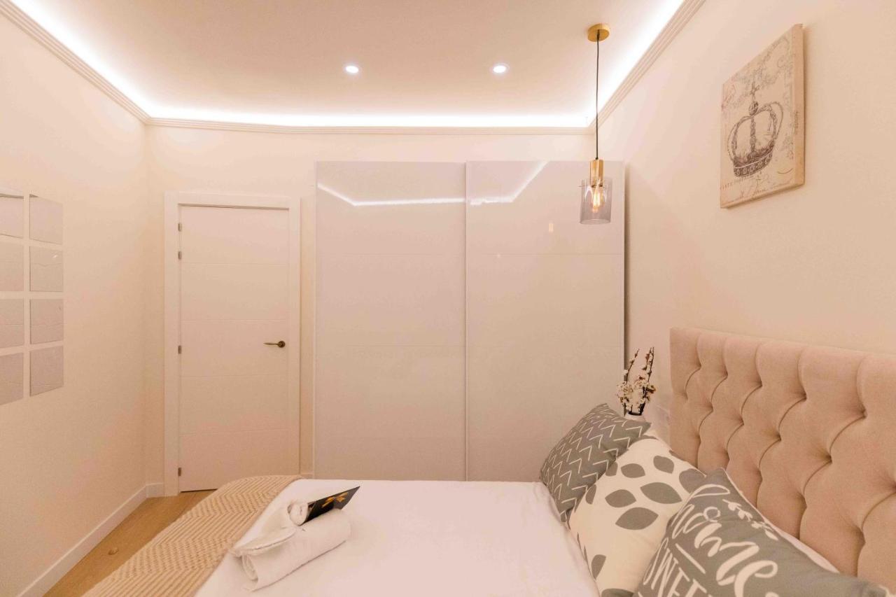Bilbao Chic Barrena Old Town Appartement Buitenkant foto